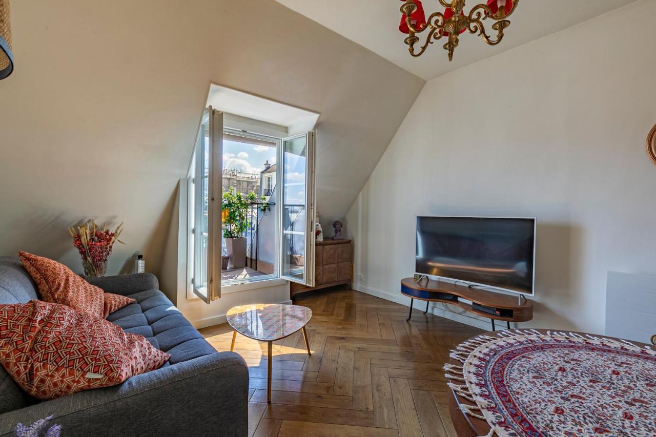 Paris Centre Dernier Etage Vue Ascenseur Apartment Exterior photo